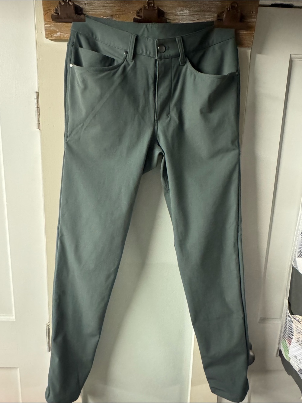 Men's lululemon Green Stretch abc Pants - slim fit size 29